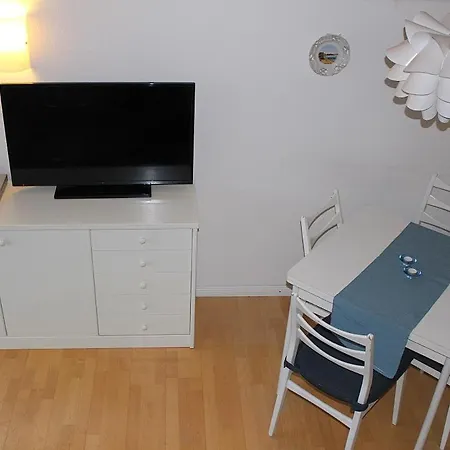 Obj 76 Fewo Fur 2-4 Personen Mit Aussenpool, Maisonette, Direkt Am Meer * Häven